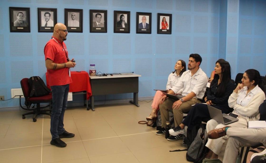 Presentamos oficialmente la nueva oferta académica 2026 ante PRECOMER